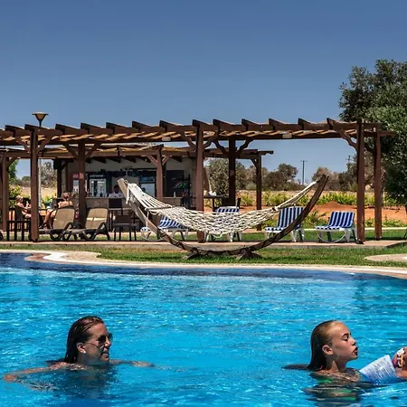 Thalassa Beach Resort Two Bedroom Holiday Home Apartament *