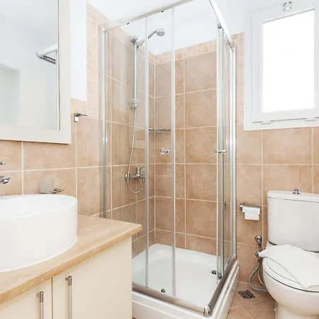 Thalassa Beach Resort Two Bedroom Holiday Home דירה *